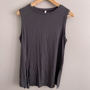 Women’s athletic tank top